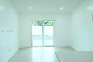 5661 W 21st Ave, Hialeah, FL 33016 - Photo 8