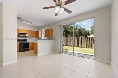 2531 SE 15th Ct, Homestead, FL 33035 - Photo 8