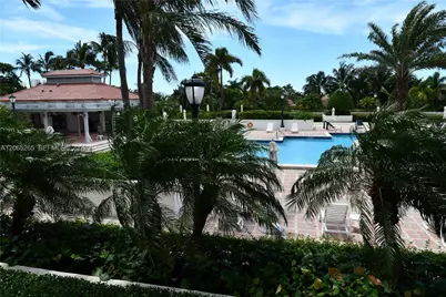 1000 E Island Blvd #303, Aventura, FL 33160 - Photo 30