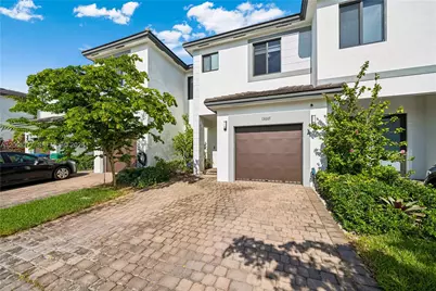 13667 SW 157th Ct, Miami, FL 33196 - Photo 2