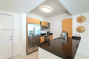 950 Brickell Bay Dr, Miami, FL 33131 - Photo 14