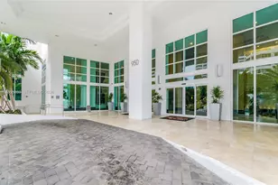 950 Brickell Bay Dr, Miami, FL 33131 - Photo 46