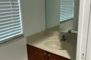 1522 SE 24th Ct, Homestead, FL 33035 - Photo 8