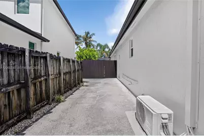 1458 SW 150th Ave, Miami, FL 33194 - Photo 40