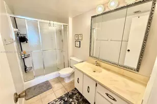 600 Three Islands Boulevard, Hallandale Beach, FL 33009 - Photo 20