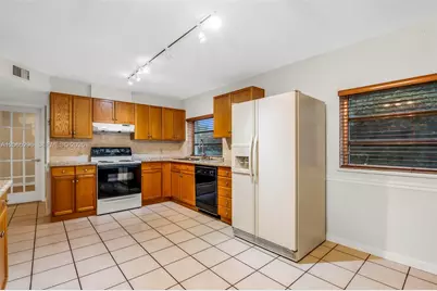 11624 SW 93rd St, Miami, FL 33176 - Photo 14