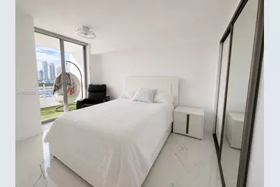 3600 Mystic Pointe Dr #1715, Aventura, FL 33180 - Photo 12