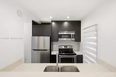 7434 Harding Ave #9, Miami Beach, FL 33141 - Photo 6
