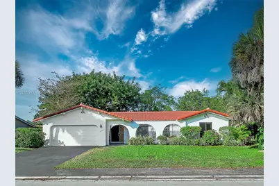 10251 NW 39th Ct, Coral Springs, FL 33065 - Photo 6