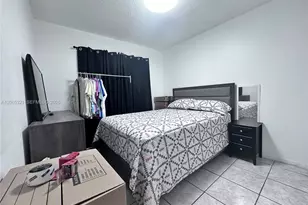 4689 NW 9th St, Miami, FL 33126 - Photo 14
