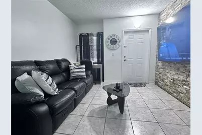 4689 NW 9th St #109, Miami, FL 33126 - Photo 4