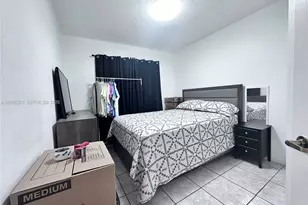 4689 NW 9th St, Miami, FL 33126 - Photo 16