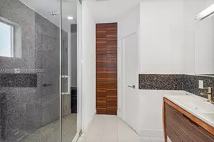 8215 SW 63rd Pl, Miami, FL 33143 - Photo 14