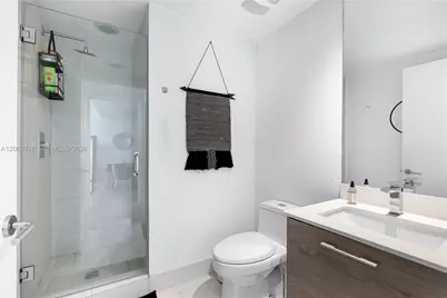 1300 S Miami Ave #2411, Miami, FL 33130 - Photo 14