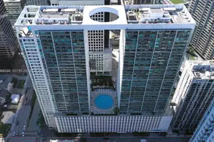55 SE 6th St, Miami, FL 33131 - Photo 4