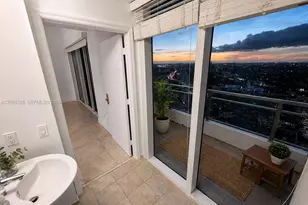 60 SW 13th St, Miami, FL 33130 - Photo 12