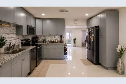 2642 Sheridan St, Hollywood, FL 33020 - Photo 8
