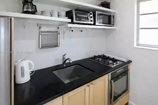 928 Euclid Ave, Miami Beach, FL 33139 - Photo 8