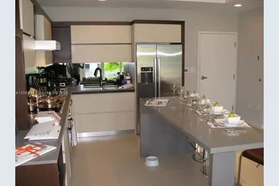 2100 Park Ave #208, Miami Beach, FL 33139 - Photo 2