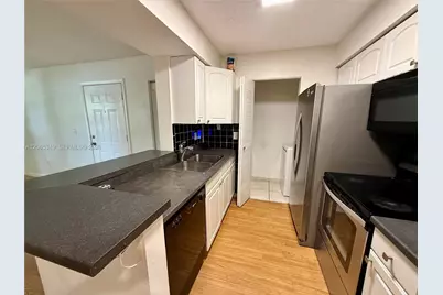 1237 SW 46th Ave #803, Pompano Beach, FL 33069 - Photo 6
