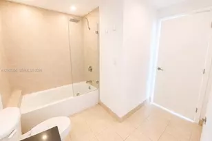 90 SW 3rd St, Miami, FL 33130 - Photo 6