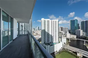 92 SW 3rd St, Miami, FL 33130 - Photo 4