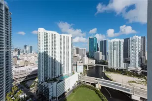 92 SW 3rd St, Miami, FL 33130 - Photo 16