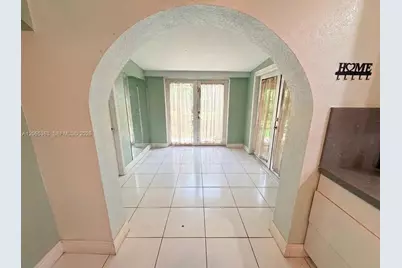 6831 Farragut St, Hollywood, FL 33024 - Photo 4