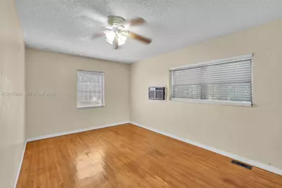 17520 NW 17th Ave, Miami Gardens, FL 33056 - Photo 16