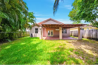 24035 SW 110th Ct, Homestead, FL 33032 - Photo 2