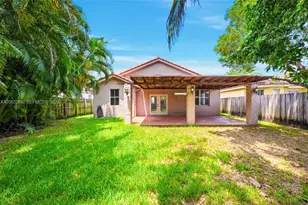24035 SW 110th Ct, Homestead, FL 33032 - Photo 2