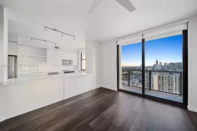 555 NE 8th St #1801, Fort Lauderdale, FL 33304 - Photo 4