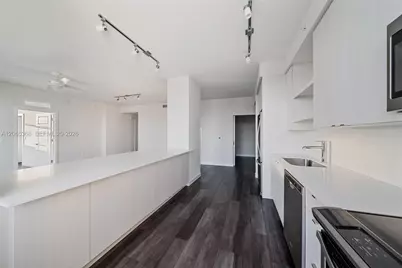 555 NE 8th St #1801, Fort Lauderdale, FL 33304 - Photo 10