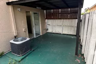 920 NW 78th Ave, Miami, FL 33126 - Photo 12
