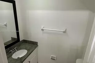 920 NW 78th Ave, Miami, FL 33126 - Photo 4