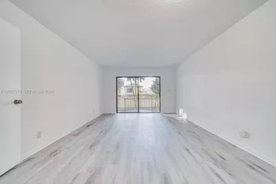 8290 Lake Dr #236, Doral, FL 33166 - Photo 2