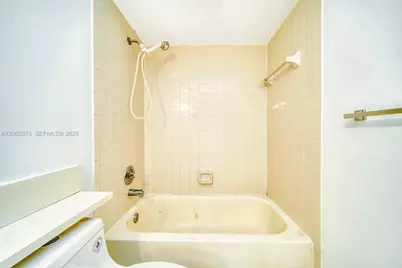 8290 Lake Dr #236, Doral, FL 33166 - Photo 16