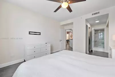 801 Brickell Key Blvd #1805, Miami, FL 33131 - Photo 14