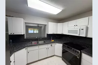 [Address not provided], Miami, FL 33165 - Photo 8
