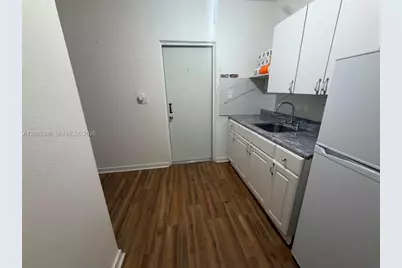 19631 NW 57th Pl, Hialeah, FL 33015 - Photo 22