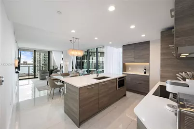 650 NE 32nd St #1501, Miami, FL 33137 - Photo 2