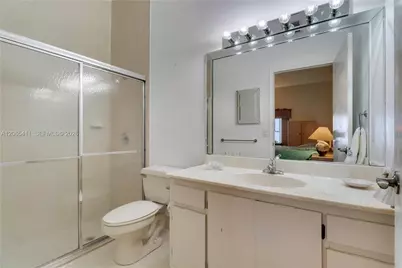 5275 Tiffany Anne Cir, West Palm Beach, FL 33417 - Photo 12