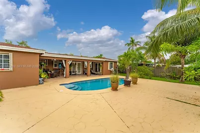 20301 SW 105th Ave, Cutler Bay, FL 33189 - Photo 38