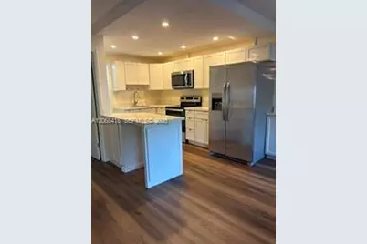 22 SE 3rd Ter #2, Dania Beach, FL 33004 - Photo 1
