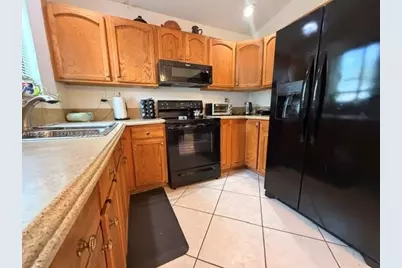 9631 W Elm Ln, Miramar, FL 33025 - Photo 6