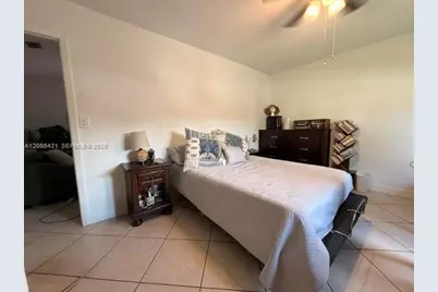 9631 W Elm Ln, Miramar, FL 33025 - Photo 4