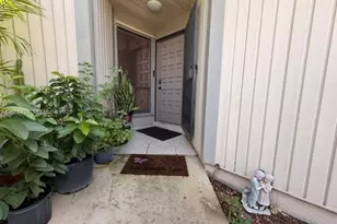 9631 W Elm Ln, Miramar, FL 33025 - Photo 2