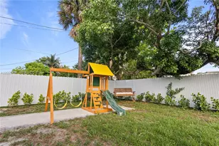 1042 NW 13th St, Fort Lauderdale, FL 33311 - Photo 44