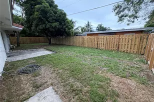110 NE 17th Ct, Pompano Beach, FL 33060 - Photo 26