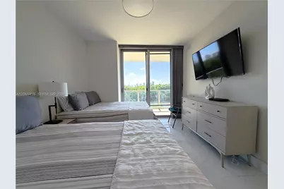 16385 Biscayne Blvd #, North Miami Beach, FL 33160 - Photo 6